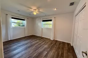 2126 Craft Ln, Sarasota, FL 34239 - Photo 11