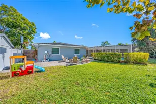 1862 Del Robles Dr, Clearwater, FL 33764 - Photo 47