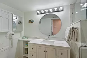 100 Sands Point Rd, Longboat Key, FL 34228 - Photo 19