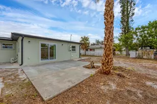 2711 Kilgore Pl, Sarasota, FL 34235 - Photo 33