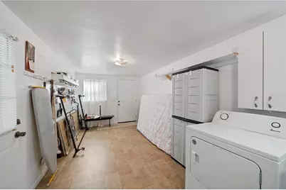 1369 Kruppa Avenue, Sarasota, FL 34239 - Photo 11