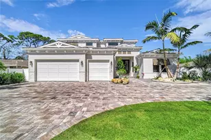 1516 S Orange Ave, Sarasota, FL 34239 - Photo 1
