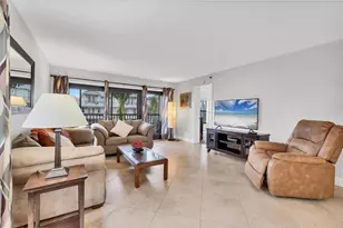 1001 Benjamin Franklin Dr, Sarasota, FL 34236 - Photo 5