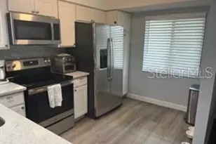 7886 Eagle Creek Dr, Sarasota, FL 34243 - Photo 9