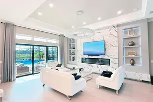 5305 Brookgrove Dr, Sarasota, FL 34238 - Photo 9