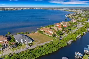 4111 Hawk Island Dr, Bradenton, FL 34208 - Photo 5