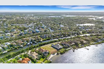 4111 Hawk Island Drive, Bradenton, FL 34208 - Photo 9