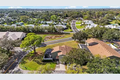 4096 Center Pointe Place #20B, Sarasota, FL 34233 - Photo 33