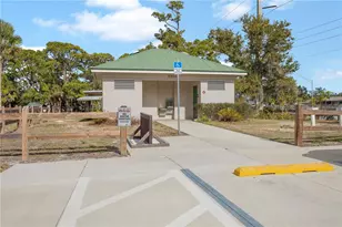 5311 Nathaniel Pl, Sarasota, FL 34233 - Photo 73