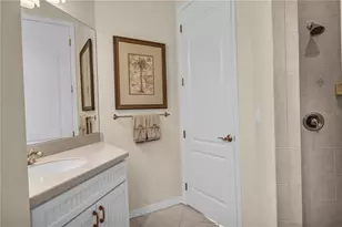 5311 Nathaniel Pl, Sarasota, FL 34233 - Photo 45