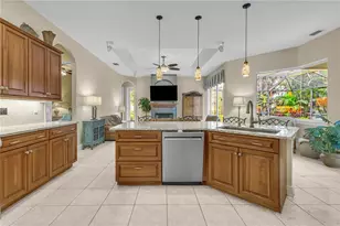 5311 Nathaniel Pl, Sarasota, FL 34233 - Photo 23