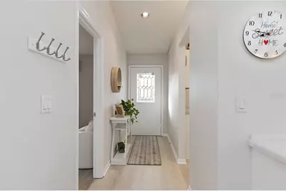 4482 Weybridge #62, Sarasota, FL 34235 - Photo 3