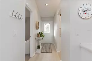 4482 Weybridge, Sarasota, FL 34235 - Photo 3