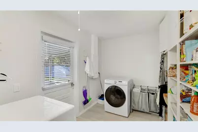 6726 S Lockwood Ridge Road, Sarasota, FL 34231 - Photo 27