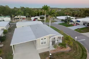 8442 Castle Garden Rd, Palmetto, FL 34221 - Photo 3