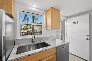 5231 Gulf of Mexico Dr, Longboat Key, FL 34228 - Photo 9