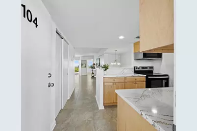 5231 Gulf Of Mexico Drive #104, Longboat Key, FL 34228 - Photo 5