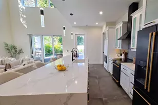 2475 Bay St, Sarasota, FL 34237 - Photo 19