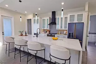 2475 Bay St, Sarasota, FL 34237 - Photo 13