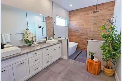 2475 Bay Street, Sarasota, FL 34237 - Photo 25