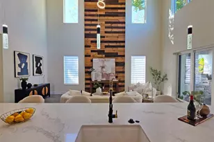 2475 Bay St, Sarasota, FL 34237 - Photo 11