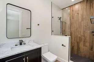 2475 Bay St, Sarasota, FL 34237 - Photo 41