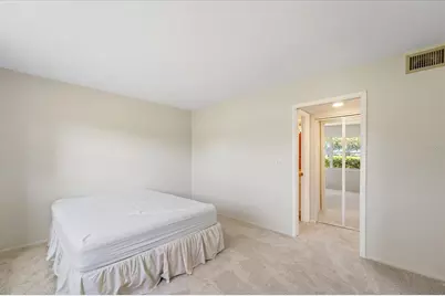 7860 Palm Aire Lane #104, Sarasota, FL 34243 - Photo 19
