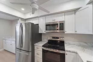 7860 Palm Aire Ln, Sarasota, FL 34243 - Photo 11