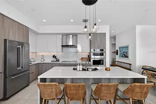 301 Quay Commons, Sarasota, FL 34236 - Photo 15