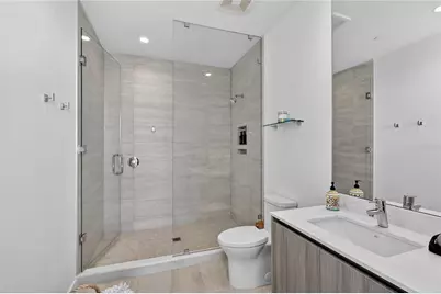 301 Quay Commons #1807, Sarasota, FL 34236 - Photo 25