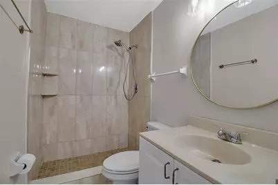 3212 Ramblewood Drive N #3212, Sarasota, FL 34237 - Photo 29