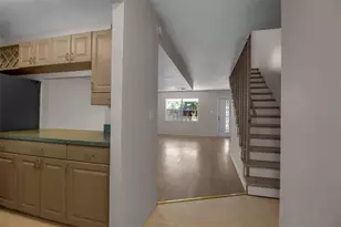 3212 Ramblewood Dr N, Sarasota, FL 34237 - Photo 5