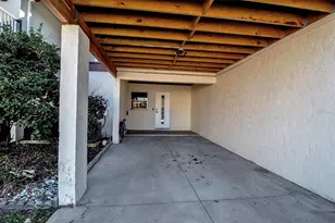 3212 Ramblewood Dr N, Sarasota, FL 34237 - Photo 3