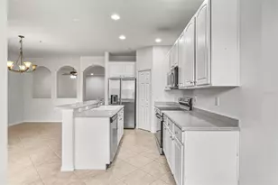 7928 Limestone Ln, Sarasota, FL 34233 - Photo 15