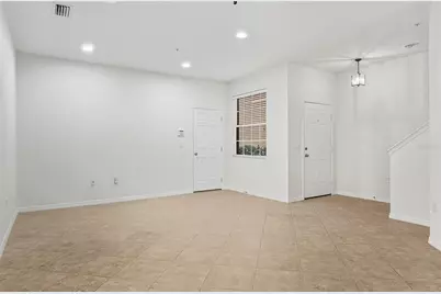 7928 Limestone Lane #19-105, Sarasota, FL 34233 - Photo 3