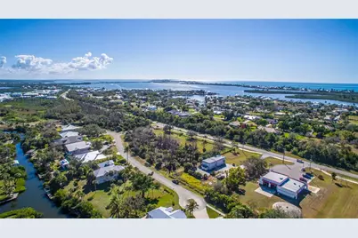 10071 Creekside Drive, Placida, FL 33946 - Photo 9