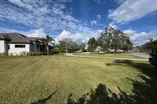 3605 Beneva Oaks Cir, Sarasota, FL 34238 - Photo 9