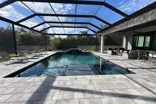 3605 Beneva Oaks Cir, Sarasota, FL 34238 - Photo 11