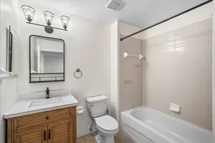 1717 Hammocks Ave, Lutz, FL 33549 - Photo 23