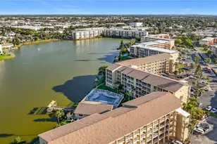 3785 Lake Bayshore Dr, Bradenton, FL 34205 - Photo 29