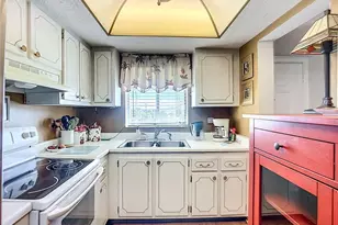 3785 Lake Bayshore Dr, Bradenton, FL 34205 - Photo 11