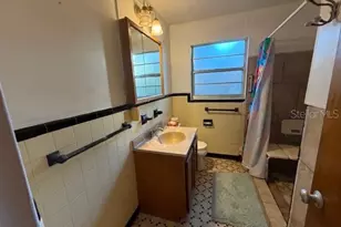 1505 NE 8th St, Gainesville, FL 32601 - Photo 33