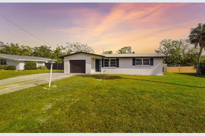 6051 Carlton Avenue, Sarasota, FL 34231 - Photo 1