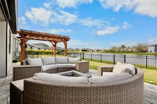 8806 Windlass Cv, Parrish, FL 34219 - Photo 25