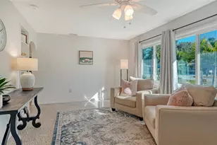 209 Briggs Ct, Sarasota, FL 34237 - Photo 5