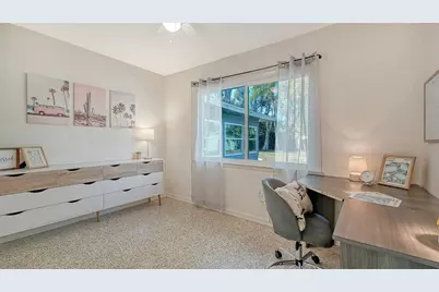 209 Briggs Court, Sarasota, FL 34237 - Photo 25