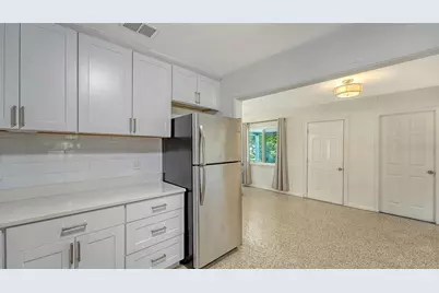 209 Briggs Court, Sarasota, FL 34237 - Photo 13