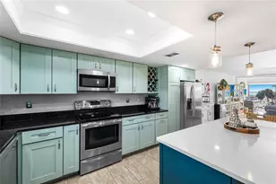 6500 Flotilla Dr, Holmes Beach, FL 34217 - Photo 11