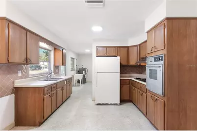 511 Poinsettia Avenue, Sebring, FL 33870 - Photo 9