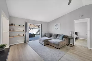 4148 Center Pointe Cir, Sarasota, FL 34233 - Photo 5